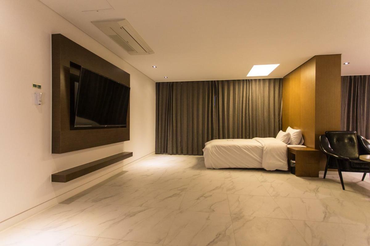 The City Hotel Jeonju Luaran gambar