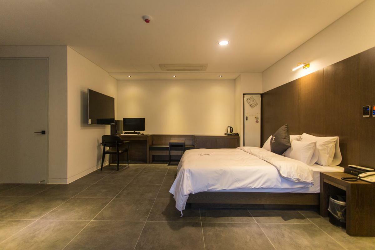 The City Hotel Jeonju Luaran gambar
