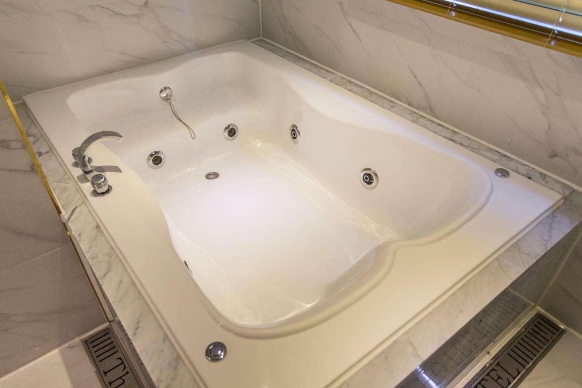 The City Hotel Jeonju Luaran gambar