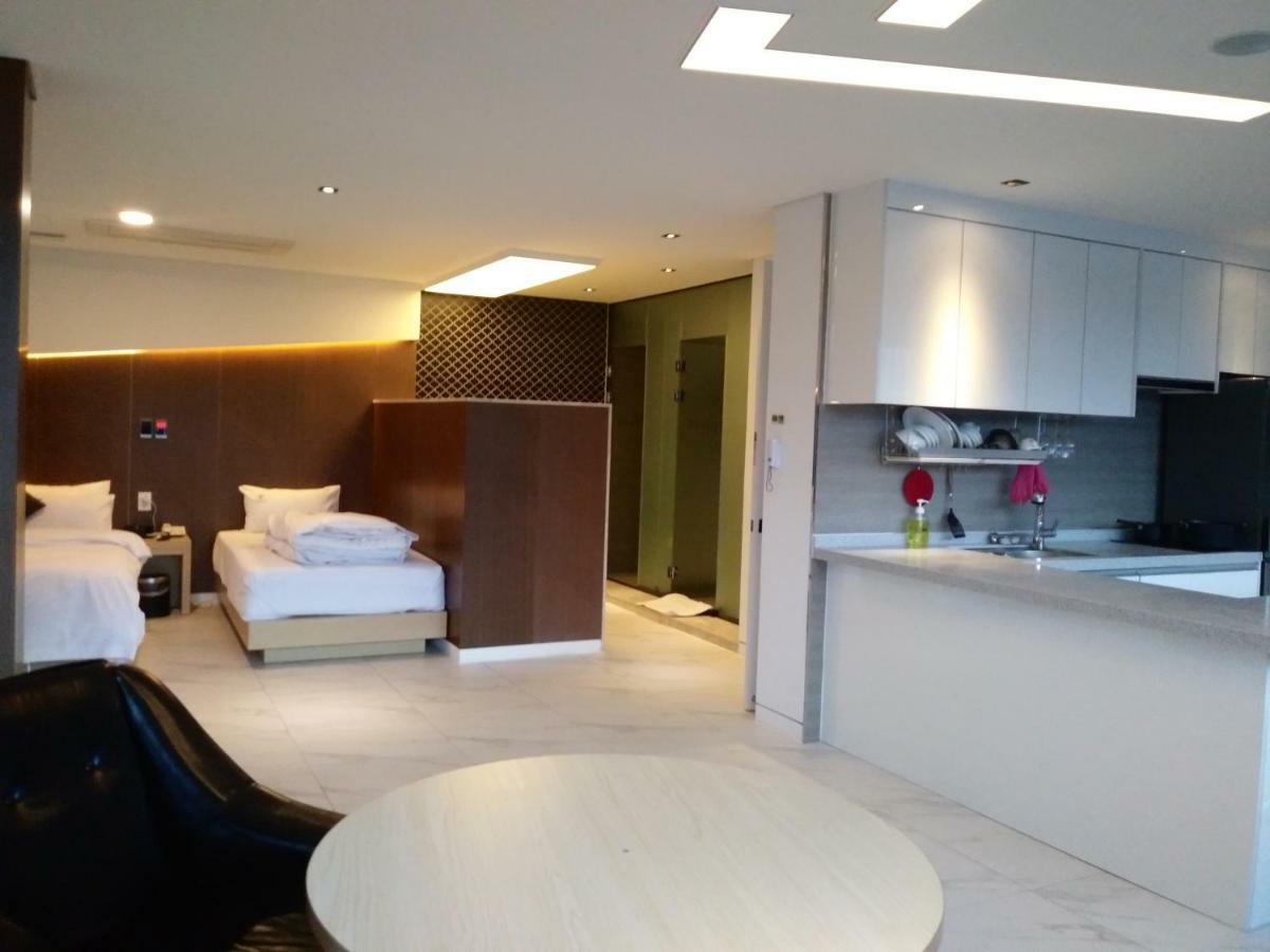 The City Hotel Jeonju Luaran gambar