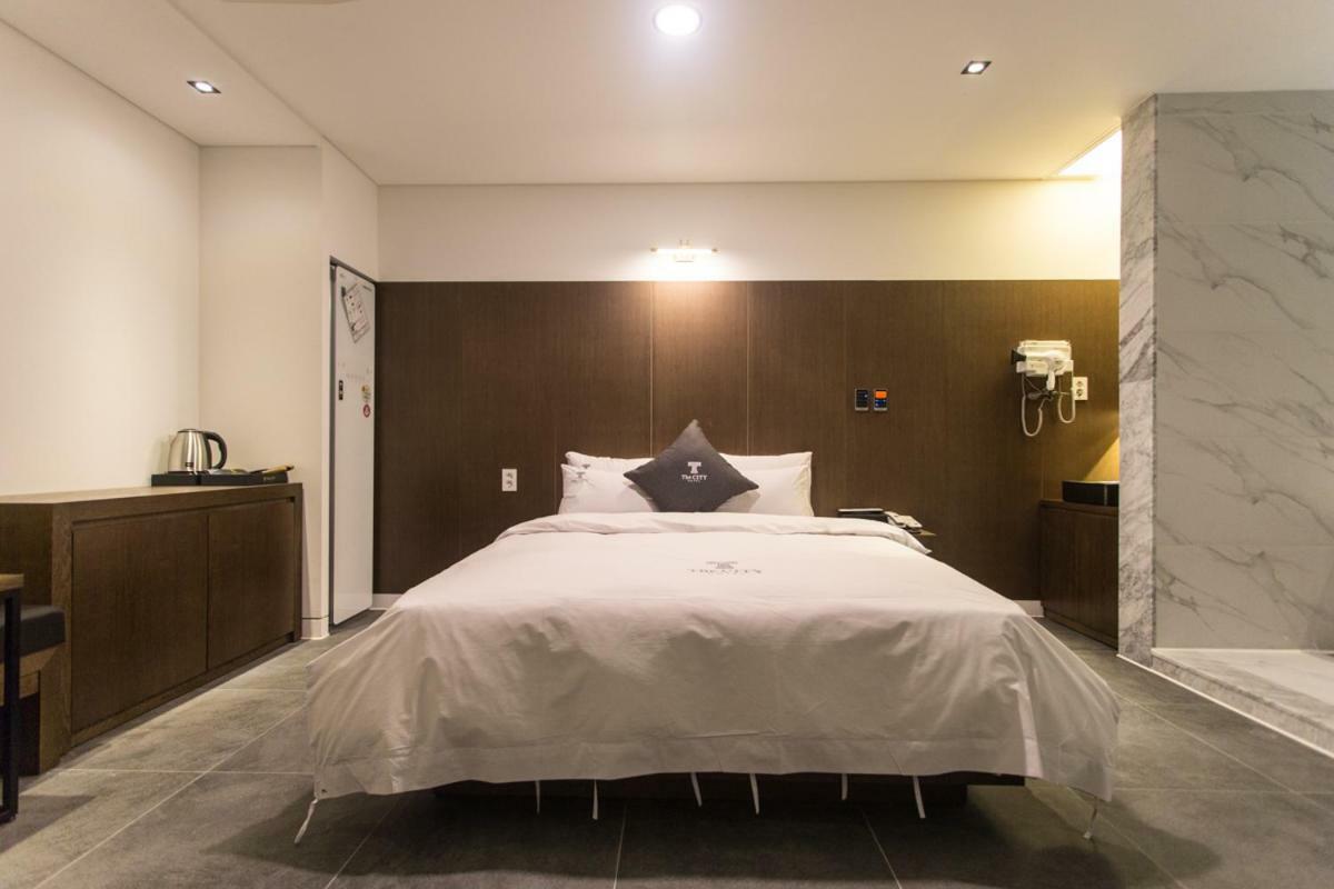The City Hotel Jeonju Luaran gambar